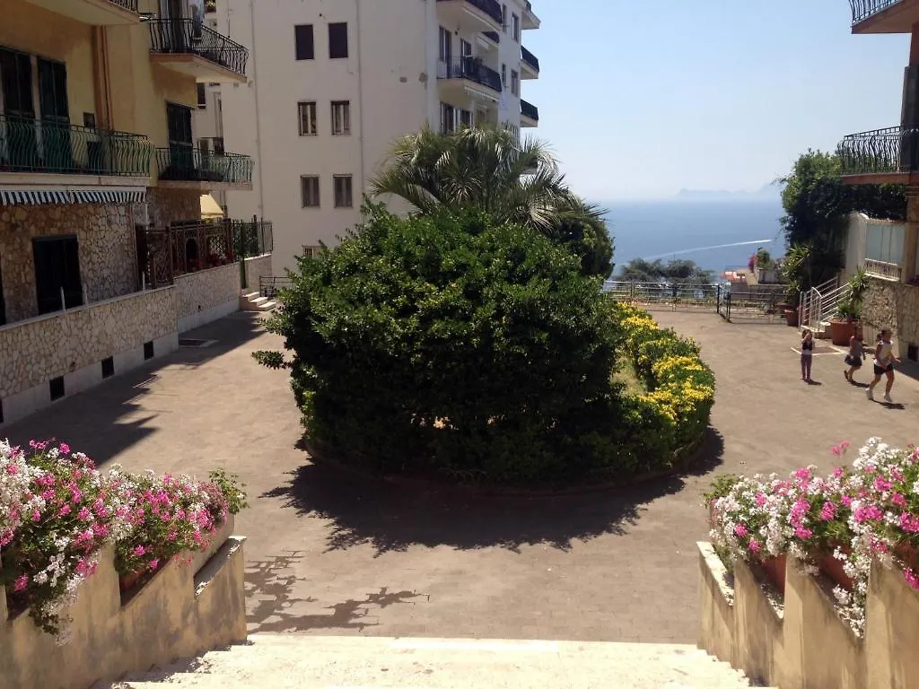 Casa Argentino Bed & Breakfast Naples