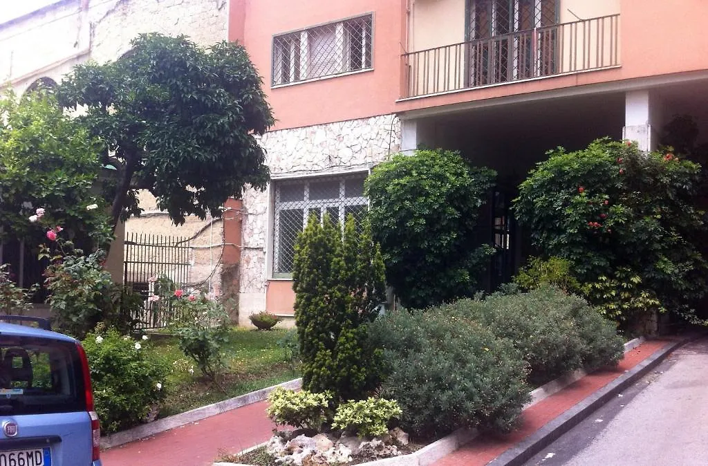 Casa Argentino Bed & Breakfast Naples